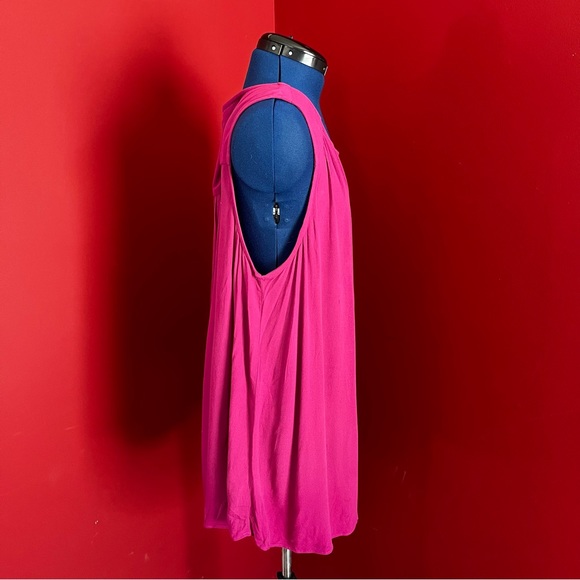 Torrid Crepe Tank Top - Picture 4 of 10